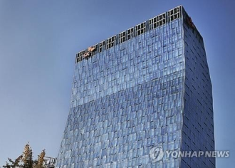 Investigation into SK Telecom data breach expands to KT, LG Uplus: sources